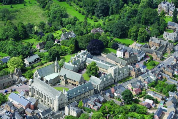 เมือง uppingham school 1